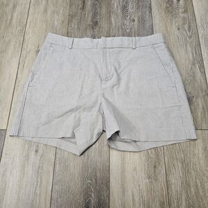 Banana Republic Grey Seersucker Chino Shorts Womens 4 Striped Resortwear Classic
